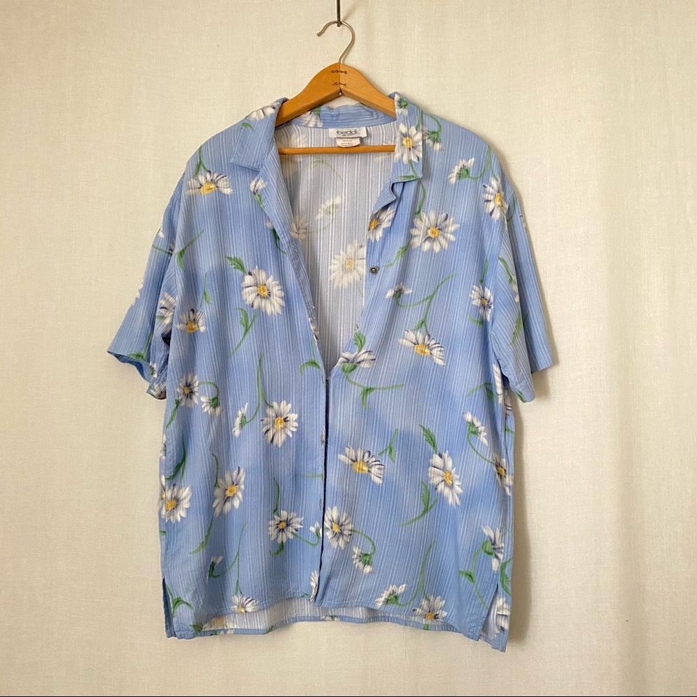 Vintage Daisy Lightweight button down blouse Sz L